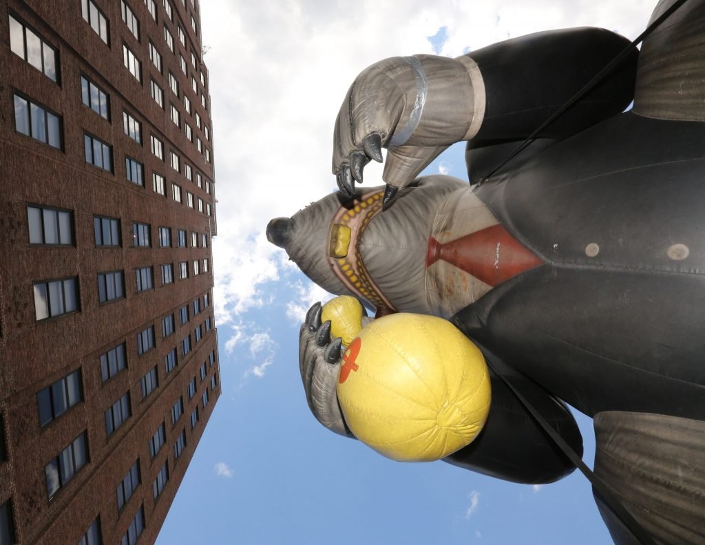 How To Find Giant Inflatables For Your Business