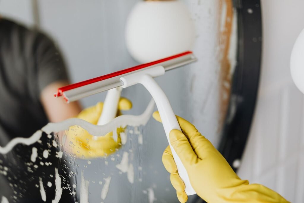 Must-Have Cleaning Tools For Handling Everyday Household Chores