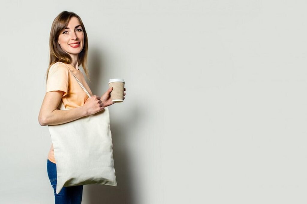 How Tote Bags Can Help You Stand Out in a Crowded Market Tote Bags
